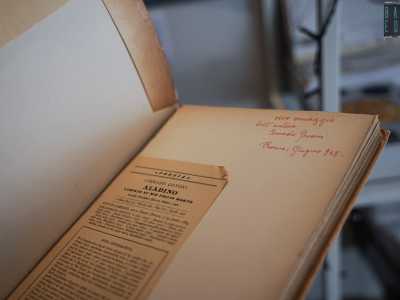 Altre pubblicazioni sono per� decisamente pi� datate e rare, quasi introvabili come l��Aladino� di Corrado Govoni, di cui notiamo un�edizione del 1946 con dedica dell�autore